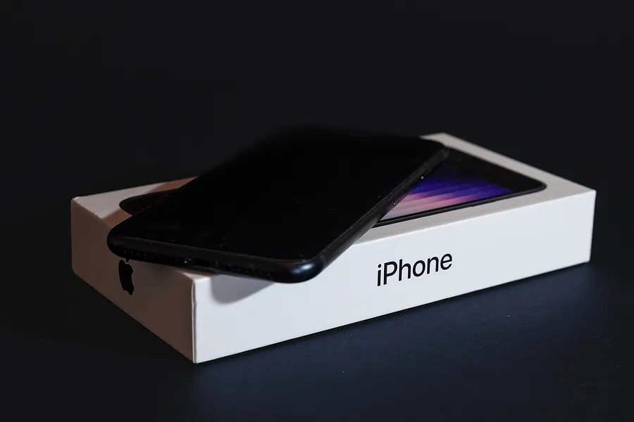 iPhone dentro da caixa