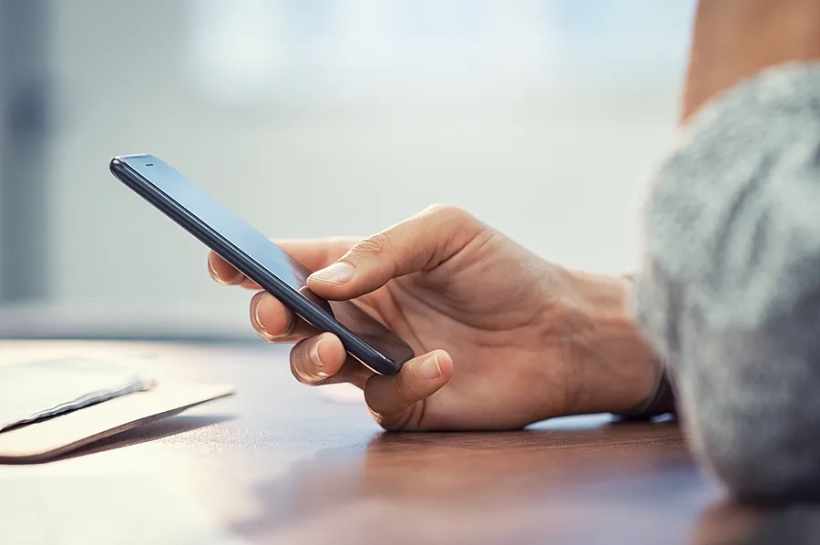Compre celulares usados com desconto.