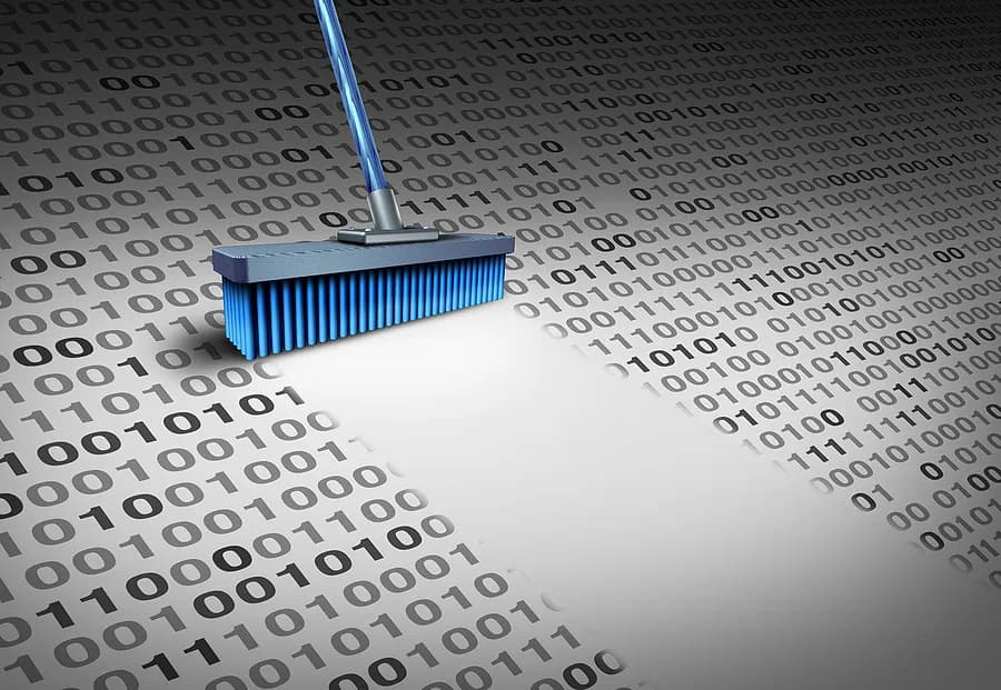 O Broom está realizando a limpeza de dados