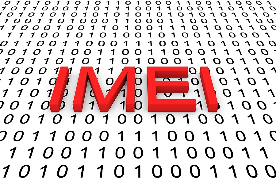 Texto com o IMEI sobre um fundo de código binário, representando uma verificação na lista negra de IMEIs para identificar celulares bloqueados ou roubados